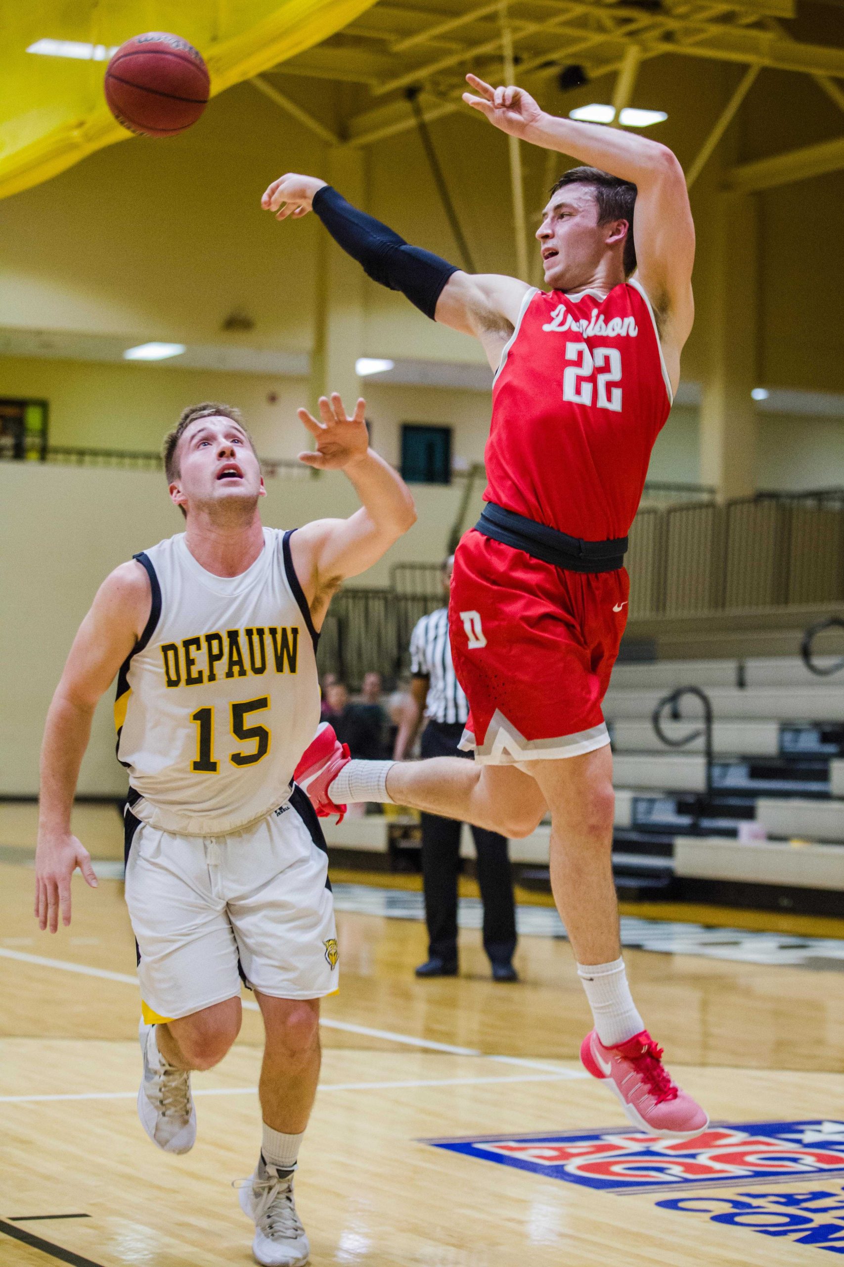 Men’s basketball flips the script with second half comeback against Kenyon