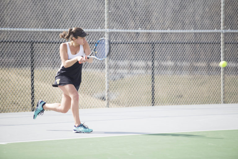 Women’s Tennis sweeps Wooster, Oberlin