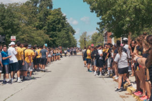 DePauw University upperclassman wait for class of 2021