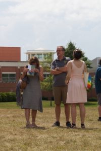 Eclipse watchers use cereal boxes to view eclipse