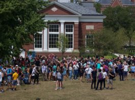 DePauw community gather for solar eclipse