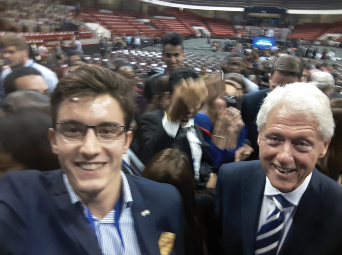CMYK - Sophomore Luka Ignac smiles while taking a selfie with Bill Clinton this summer PHOTO COURTESY OF LUKA IGNAC