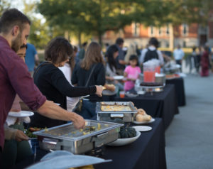 Students and faculty grab food in Stewart Plaza for their locally grown meal from the campus farmNATALIE BRUNINI