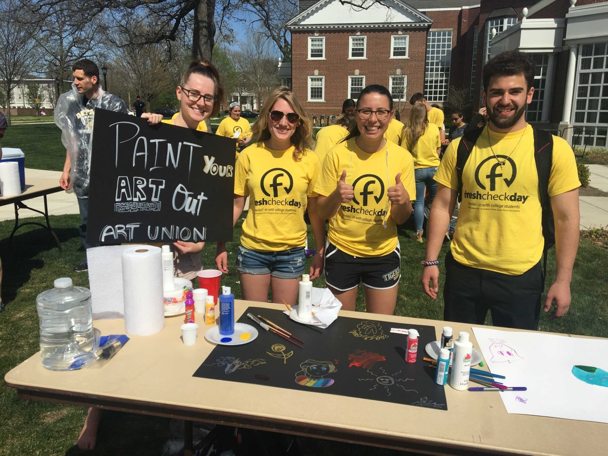 ART UNION SPONSORED PAINT YOUR ART OUT AT FRESH CHECK DAY /  KATHERINE VIECK