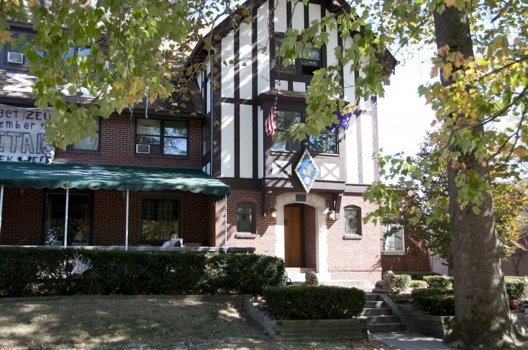 Sigma Alpha Epsilon begins recolonization attempts