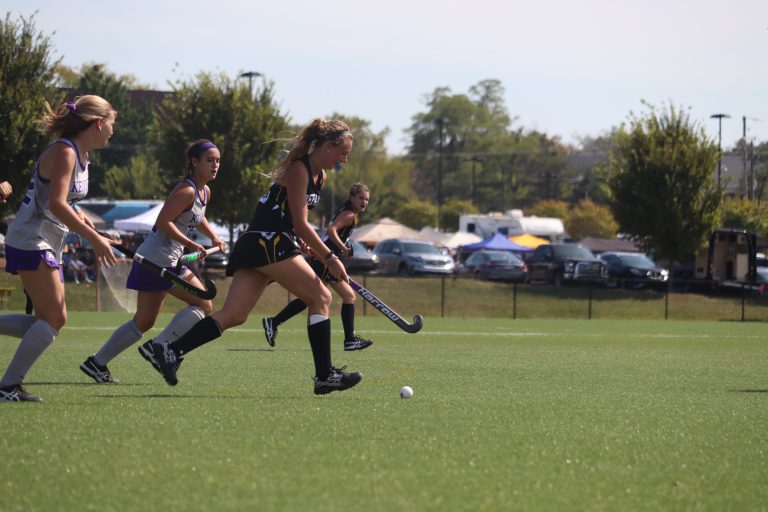 Field Hockey Wins Last Regular Season Game Against Earlham