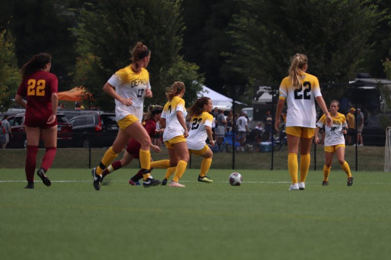 Women’s Soccer Wins Over Kenyon And Secures First Seed In NCAC