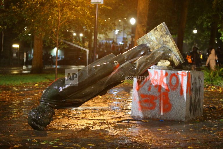 Protesters knock down Roosevelt, Lincoln statues in Portland