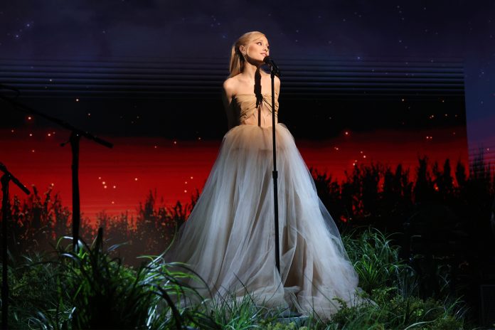 Ariana_Grande_Saturday_Night_Live_2024